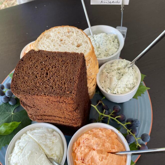 301807392_1016008962445354_1910249975345758119_n